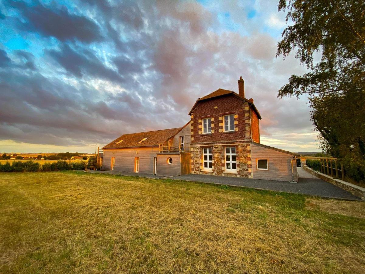 Hotel Galerie, Tumulus De La Hogue Fontenay-le-Marmion Exterior foto